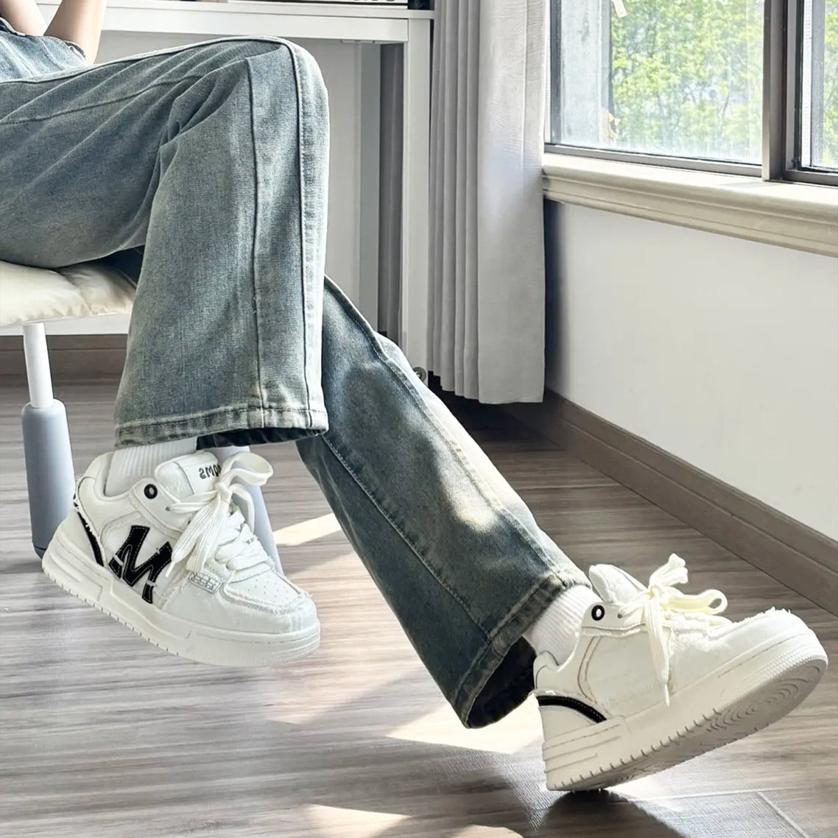 Women's & Men's Destroyed Wind White Minority Height Increasing Low Top Men's Shoes