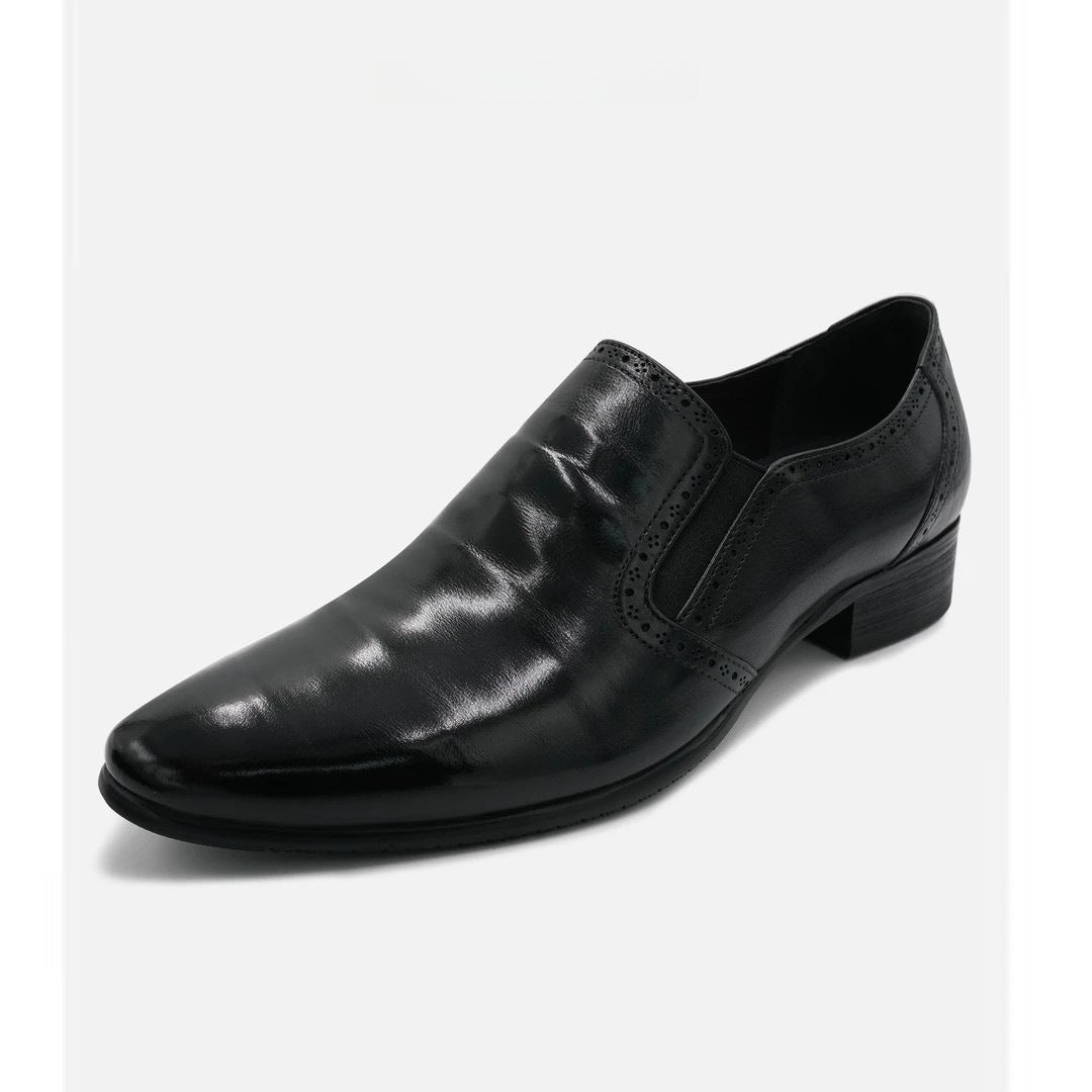 Men's Simple Elegant Small Carved Pointed British Style Leather Shoes