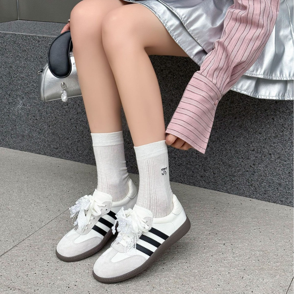 Women's Pearl Bow Fashion Sports Retro German Casual Shoes
