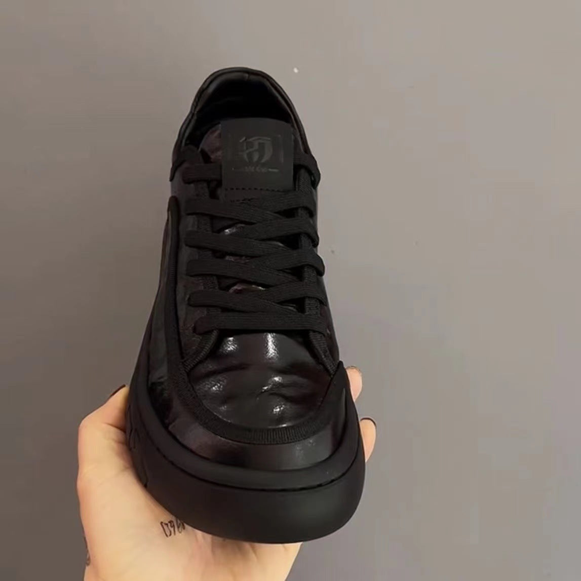 Men's Spring Pure Slip-on Round Toe Fashion Online Craft Soft Bottom Men's Business Leather Shoes