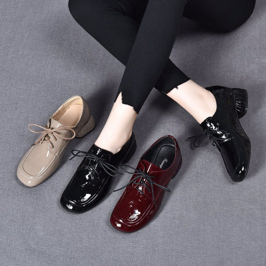 Women's Toe Flat Spring Embossed Patent Cowhide Casual Shoes