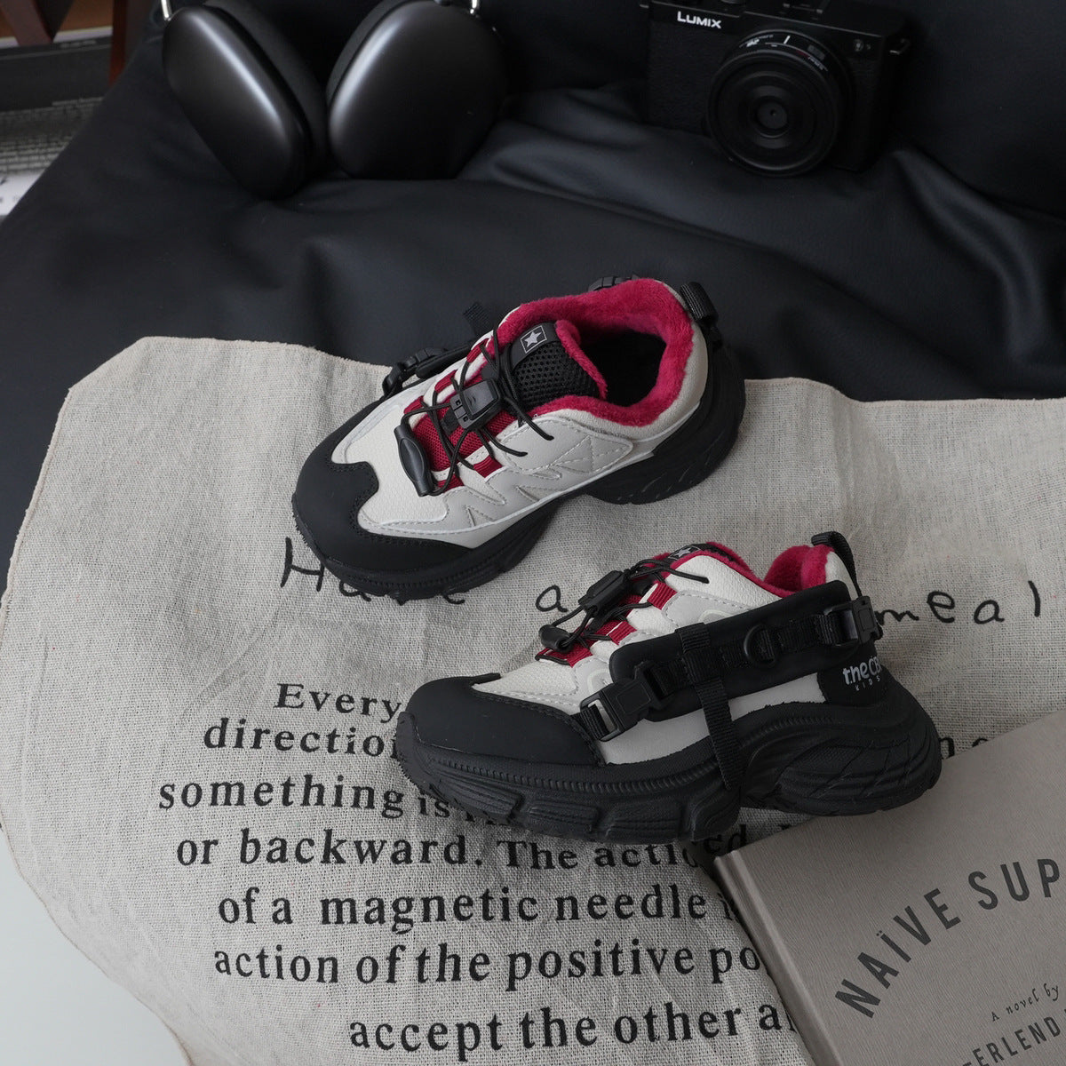 Glamorous Retro Fleece-lined Boys Outdoor Leisure Sneakers
