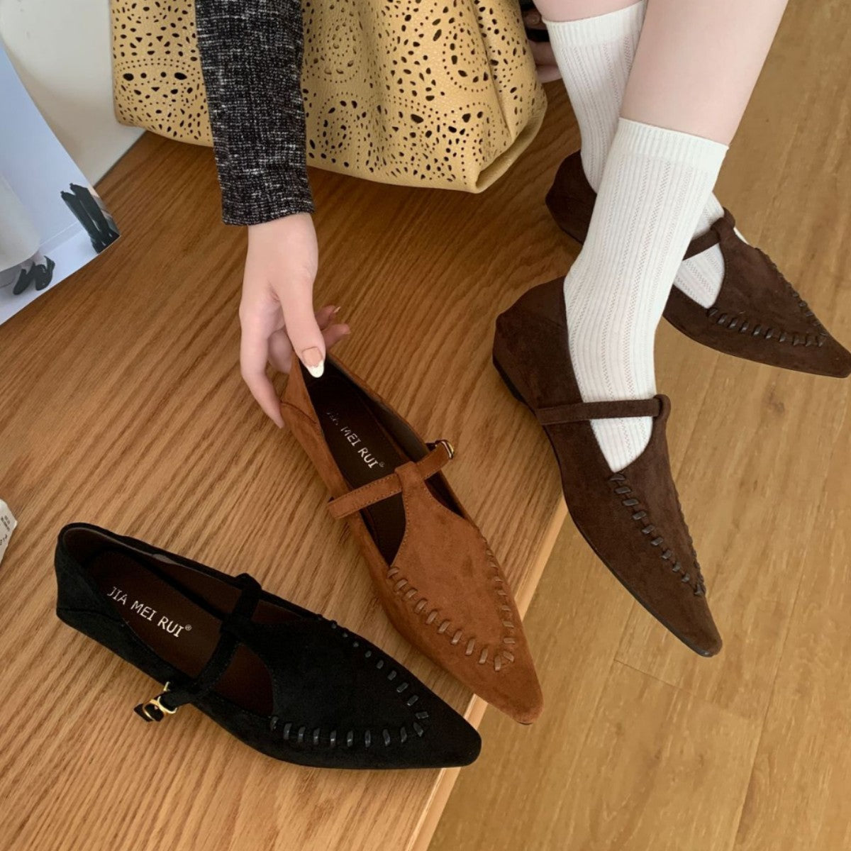 Women's Bottom Pointed Toe Peas Wedge Simple Vintage Buckle Thick Strap Women's Fashion Shoes