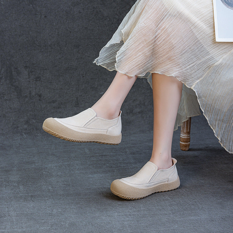 Women's Cowhide Retro Pumps Slip-on Soft Bottom Surface Loafers