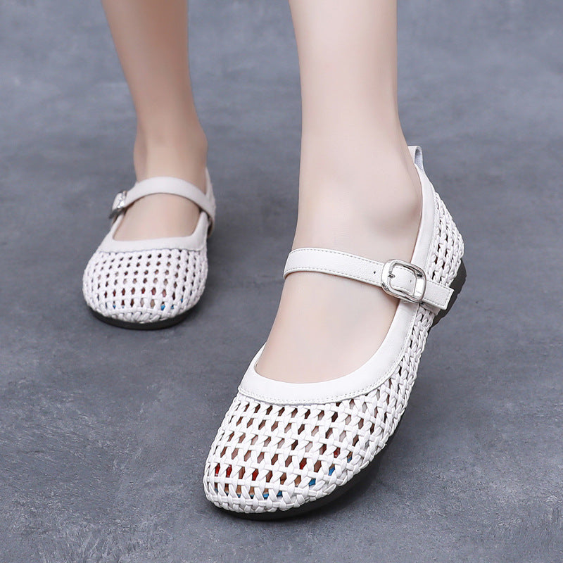 Women's Weaving Hollow Buckle Roman Round Toe Soft Soled Women's Shoes