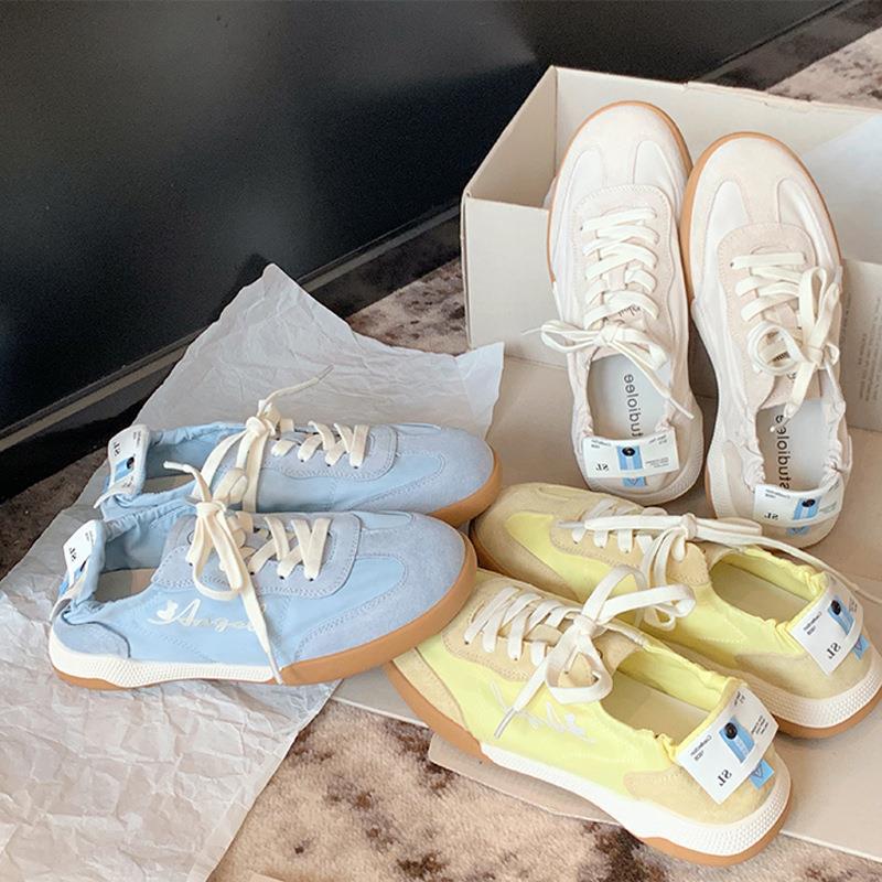 Women's French Pointed Toe Shallow Mouth Stitching Casual Shoes