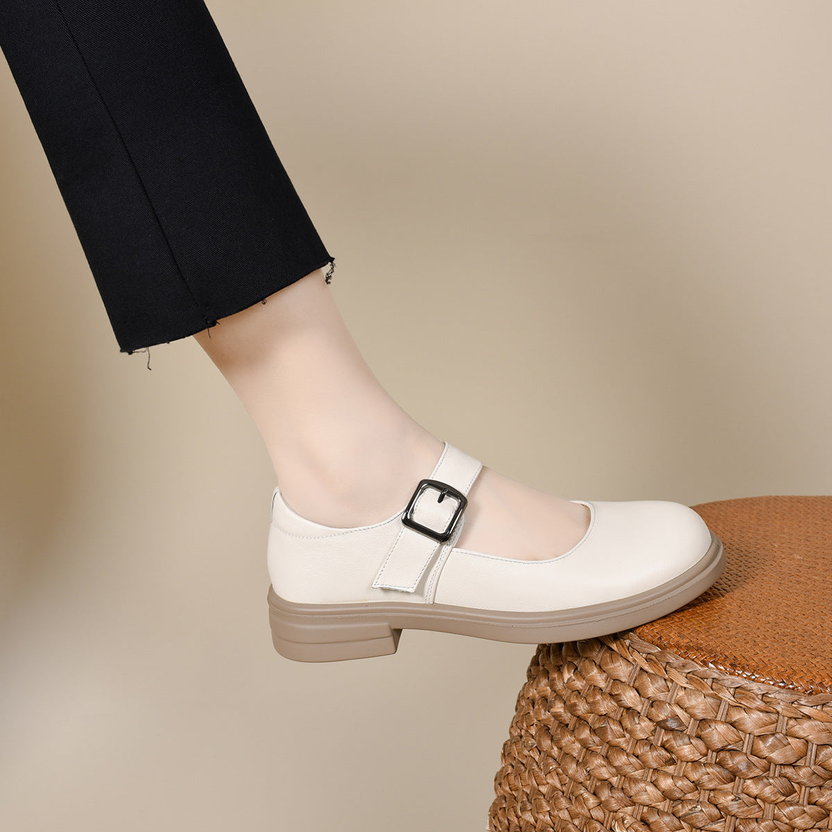 Women's Jane First Layer Cowhide Buckle Low-cut Loafers