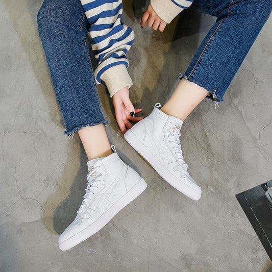 Women's & Men's Spring Breathable Round Toe Pumps Flat Cowhide Sneakers