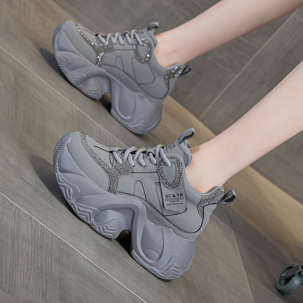 Women's Dad Autumn Thick Bottom Height Increasing Insole Fashion Men's Shoes