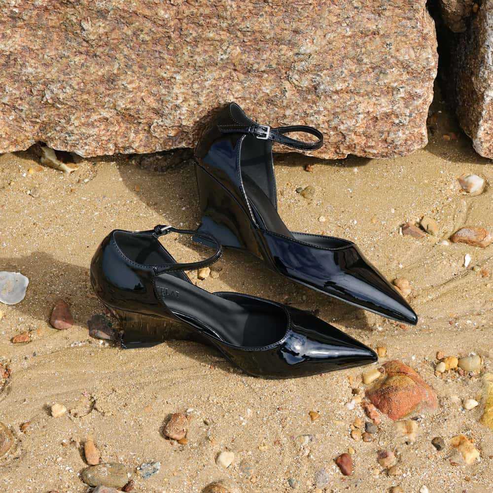 Women's Wedge Pointed High Elegant High-grade Not Tired Heels