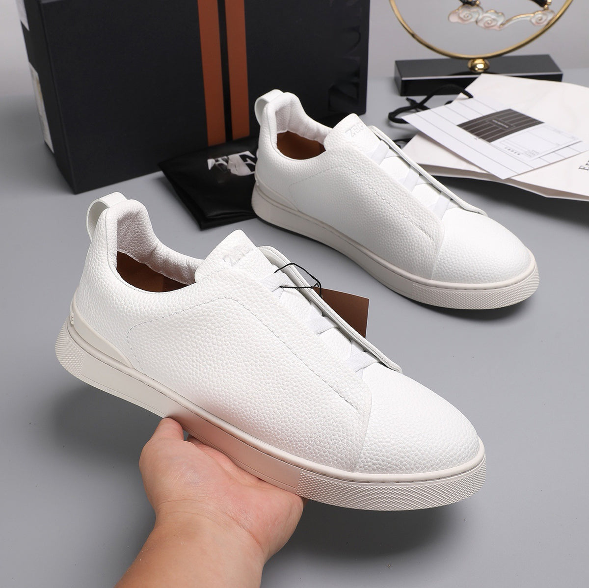 Men's Cowhide Board Lightweight Low Top Breathable Versatile Men's Shoes